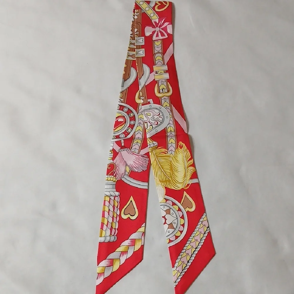 Hermès Silk "Harnais De Coeur" Twilly Scarf - Picture 3 of 5